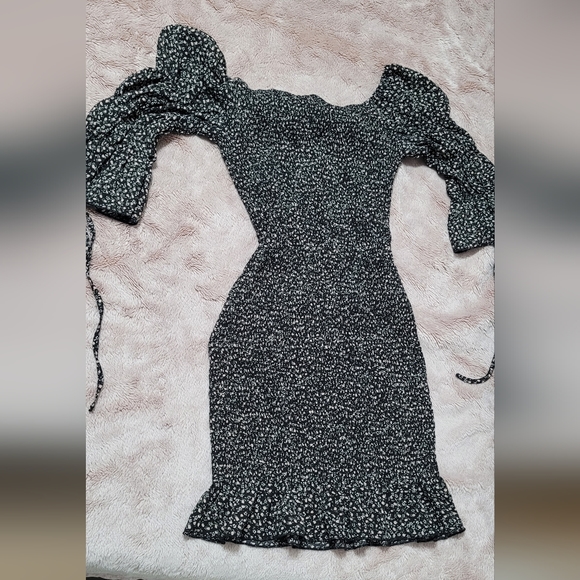 Cute dress - Picture 1 of 1